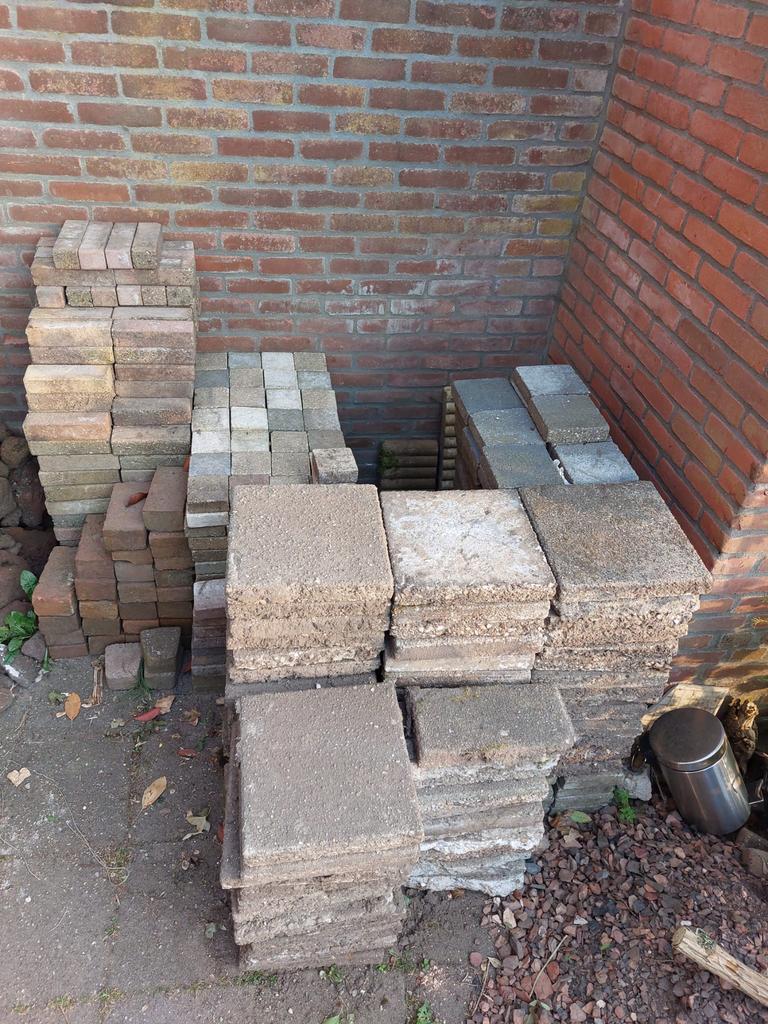 Sierklinkers en tegels.GRATIS!, Tuin en Terras, Tegels en Klinkers, Ophalen, Gebruikt, Beton, Klinkers