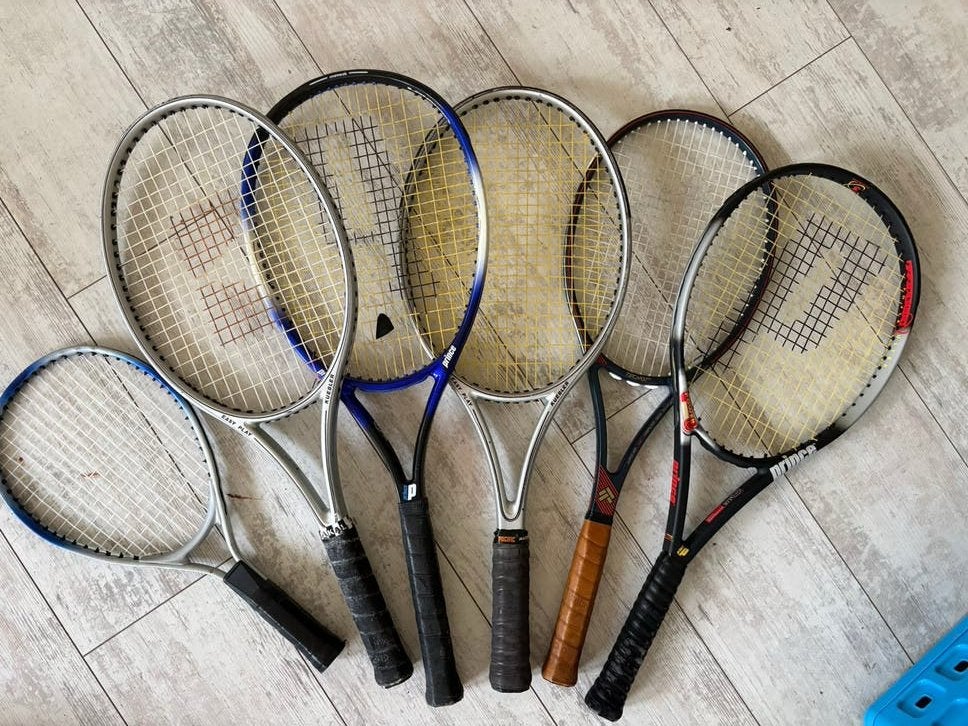 Partij oude tennisrackets met retro tassen, Ophalen of Verzenden, Gebruikt, Racket, Overige merken
