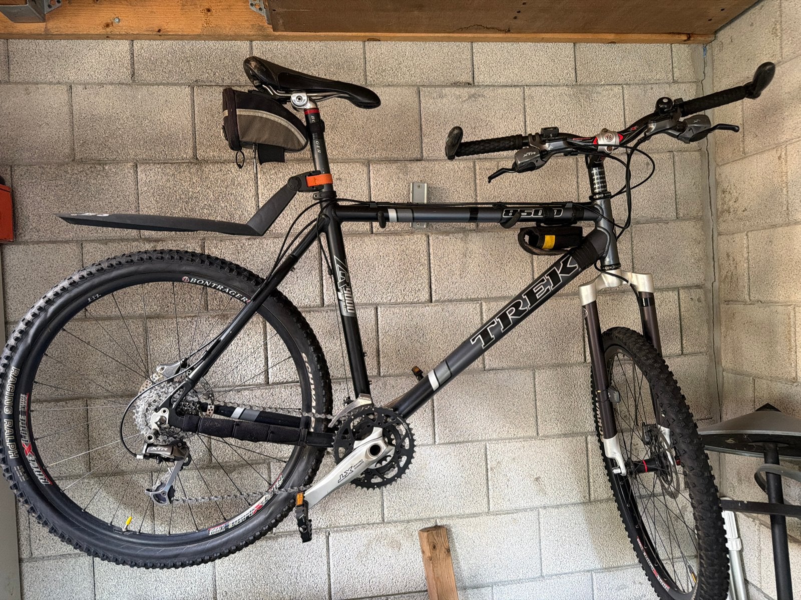 Foto 2 van Trek 8500 Mountainbike - Klaar voor het avontuur!