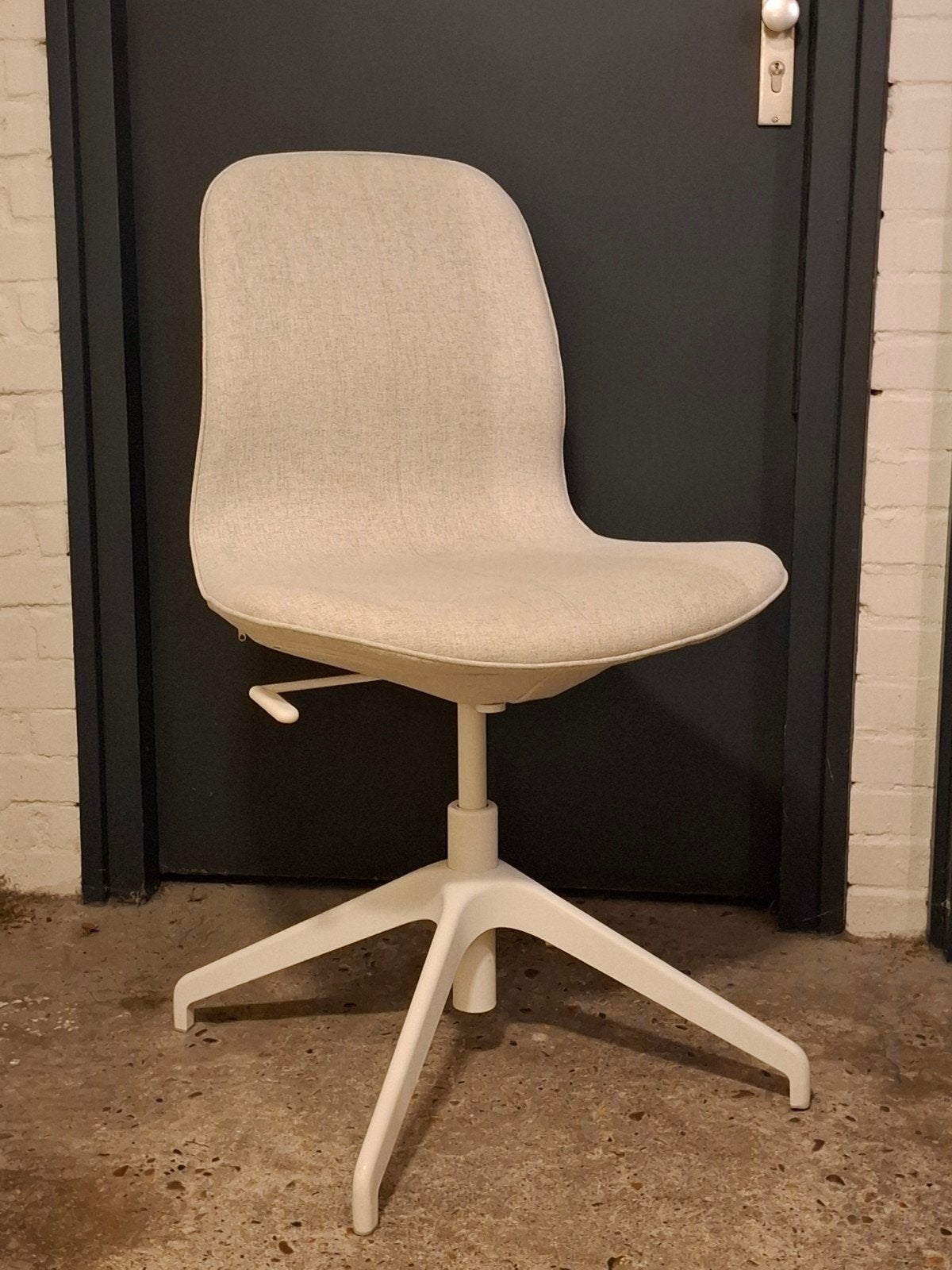 IKEA LÅNGFJÄLL Bureaustoel, Gebruikt, Beige, Ophalen of Verzenden, Bureaustoel