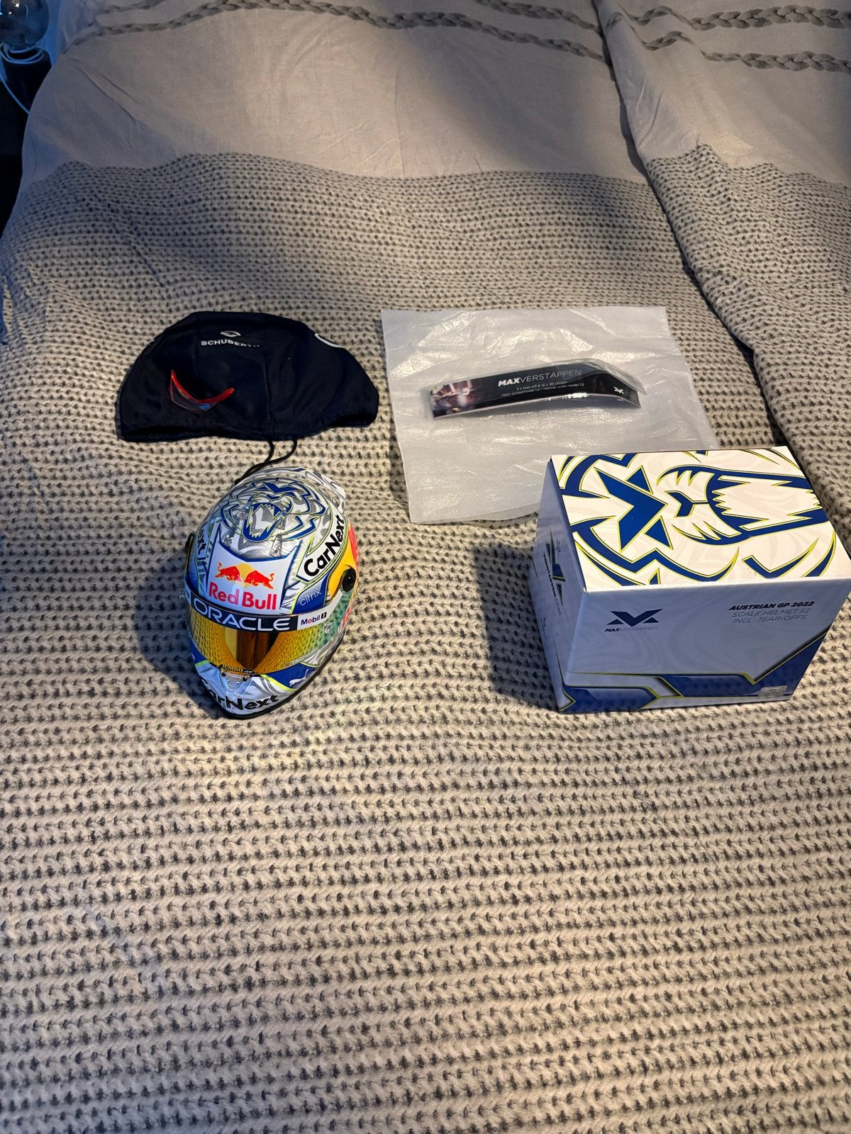 Max Verstappen Oostenrijk GP 2022 Schaalmodel Helm 1:2, Ophalen of Verzenden, Zo goed als nieuw, Formule 1