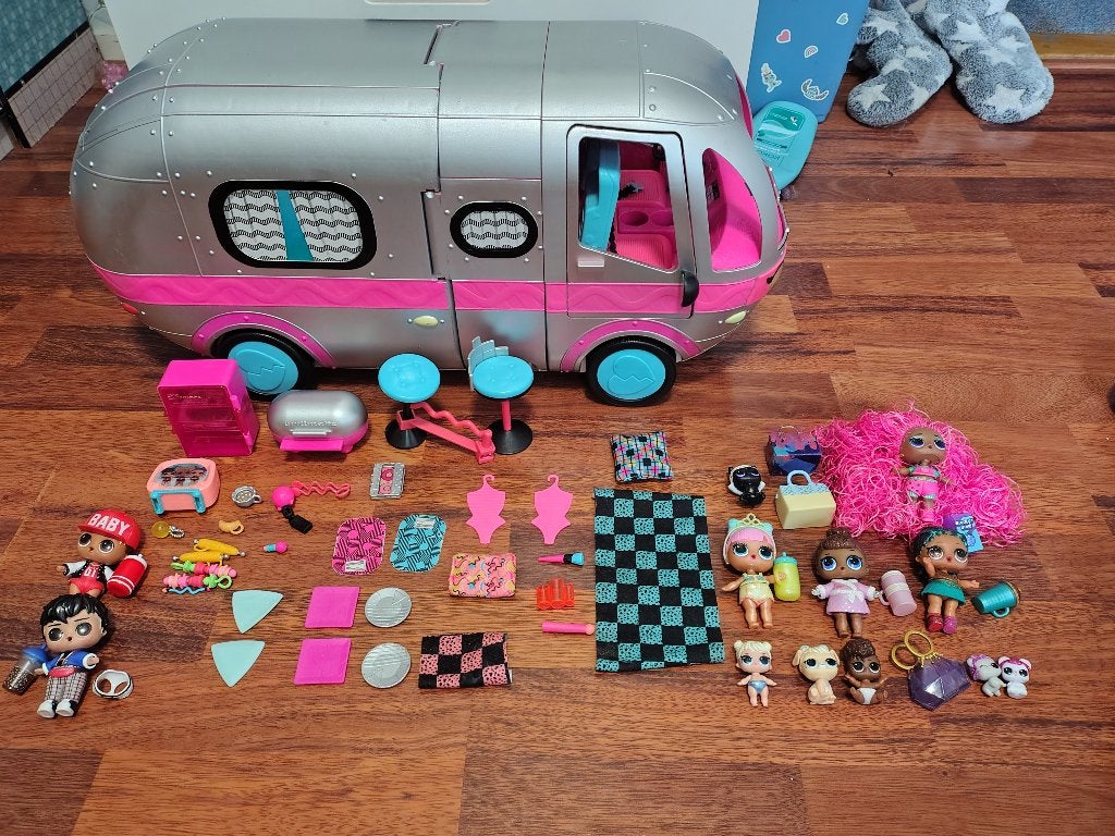 Lol surprise glamper camper met diverse poppen, Ophalen of Verzenden, Gebruikt, Overige typen