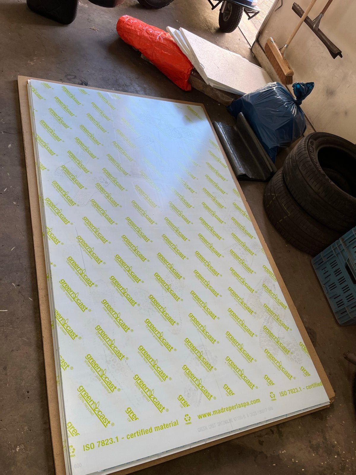 Plexiglas platen 191x108 cm 4mm dik100% gerecycled, Doe-het-zelf en Verbouw, Platen en Panelen, Ophalen, Nieuw, Overige materialen