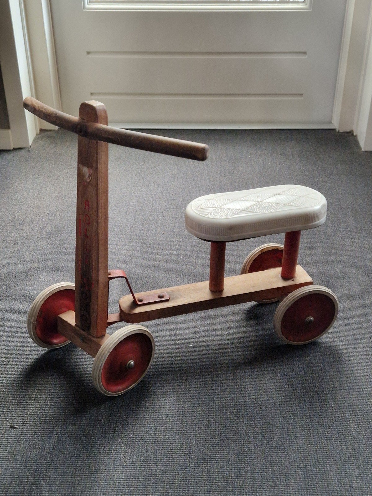 Vintage oud loopfietsje van het merk ROLLI., Kinderen en Baby's, Ophalen of Verzenden, Gebruikt, Loopfiets