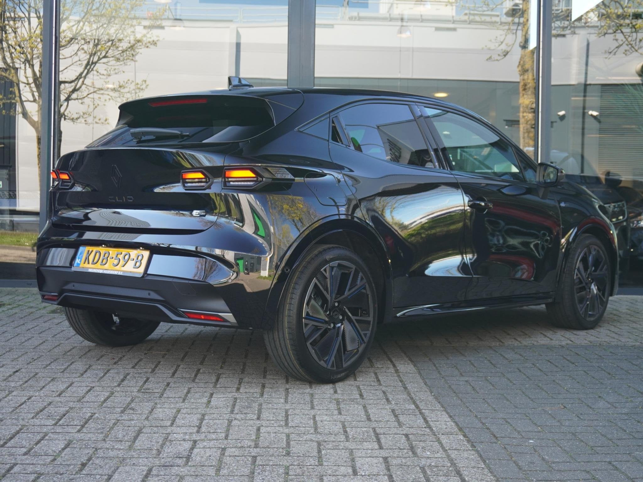Renault Clio 1.8 Hybrid 160 esprit Alpine AUTOMAAT / FULL OP, Gebruikt, Euro 6, 4 cilinders, Zwart