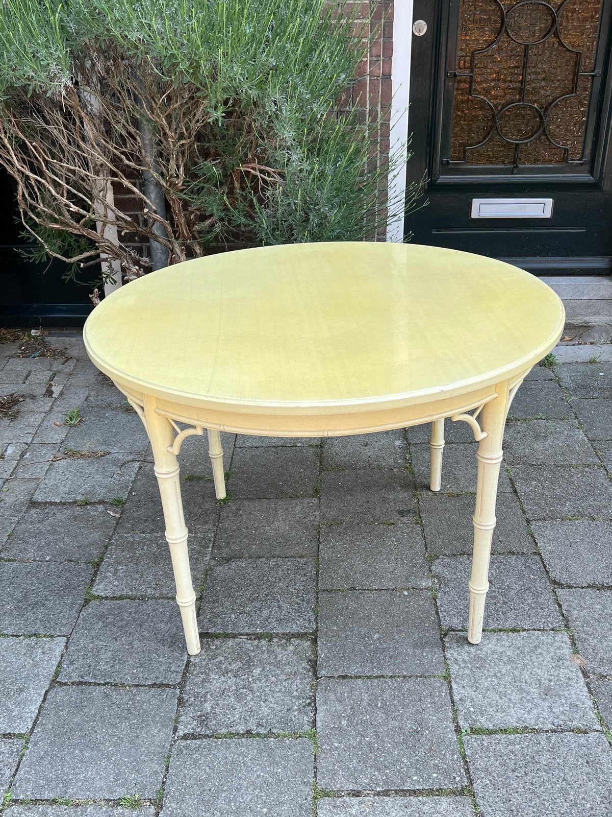 Vintage tafel rond Miranda of Sweden faux bamboe Hollywood, Huis en Inrichting, Tafels | Eettafels, Ophalen, Gebruikt, Vier personen