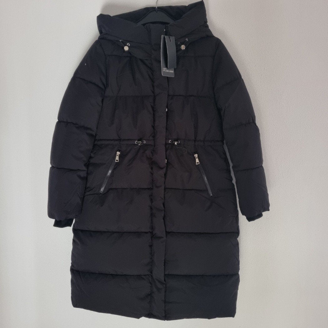 Nieuwe zwarte lange miss sissi winterjas maat S, Kleding | Dames, Ophalen of Verzenden, Nieuw, Maat 36 (S), Zwart