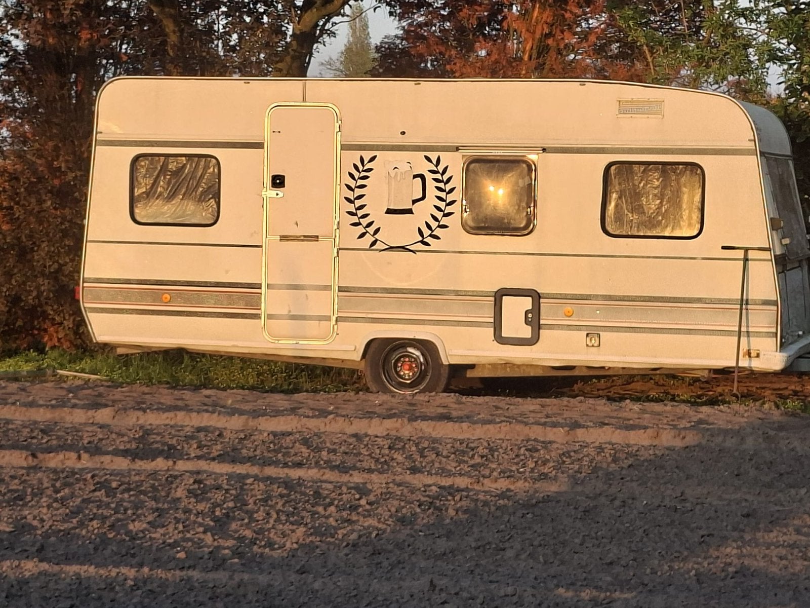 Caravan voor festivals, Openslaande ramen, 750 - 1000 kg, Particulier, 6 tot 7 meter