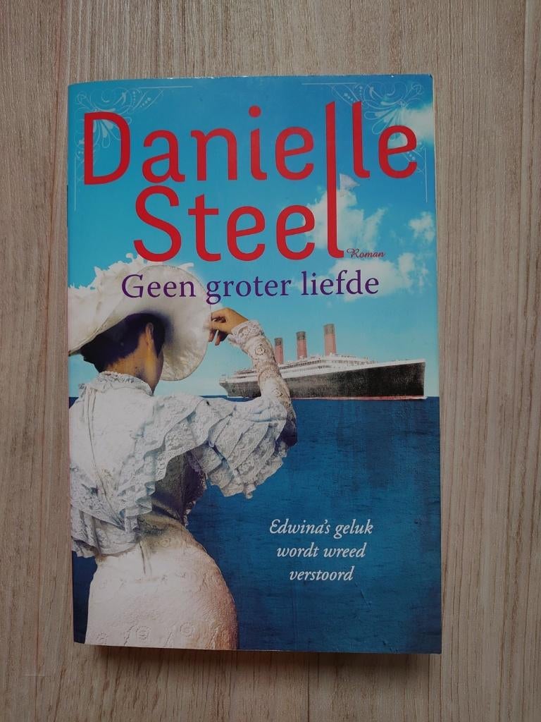 Danielle Steel - Geen groter liefde, Ophalen of Verzenden, Zo goed als nieuw, Danielle Steel