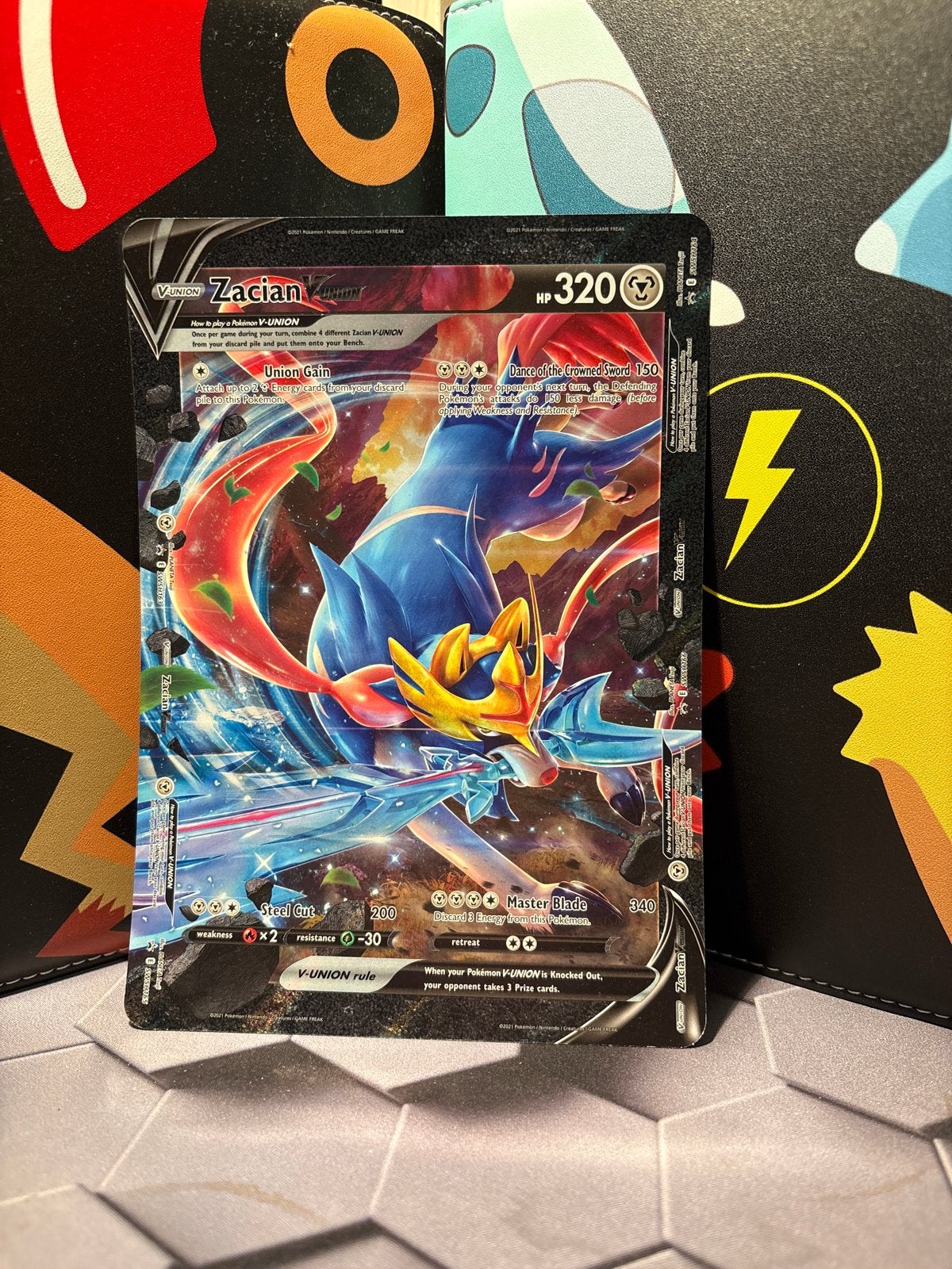 Zacian V-UNION XL kaart - Near Mint/Mint Conditie, Ophalen of Verzenden, Zo goed als nieuw, Losse kaart