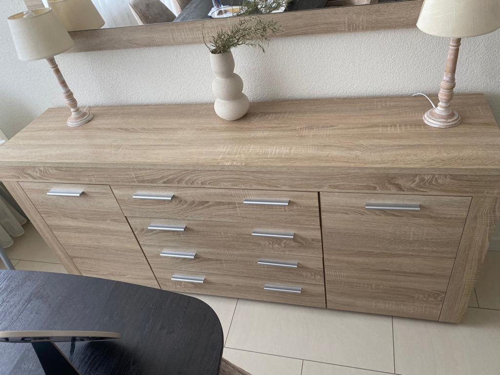 Gratis dressoir af te halen in Zutphen, Gebruikt, 150 tot 200 cm, Ophalen of Verzenden, Met lade(s)