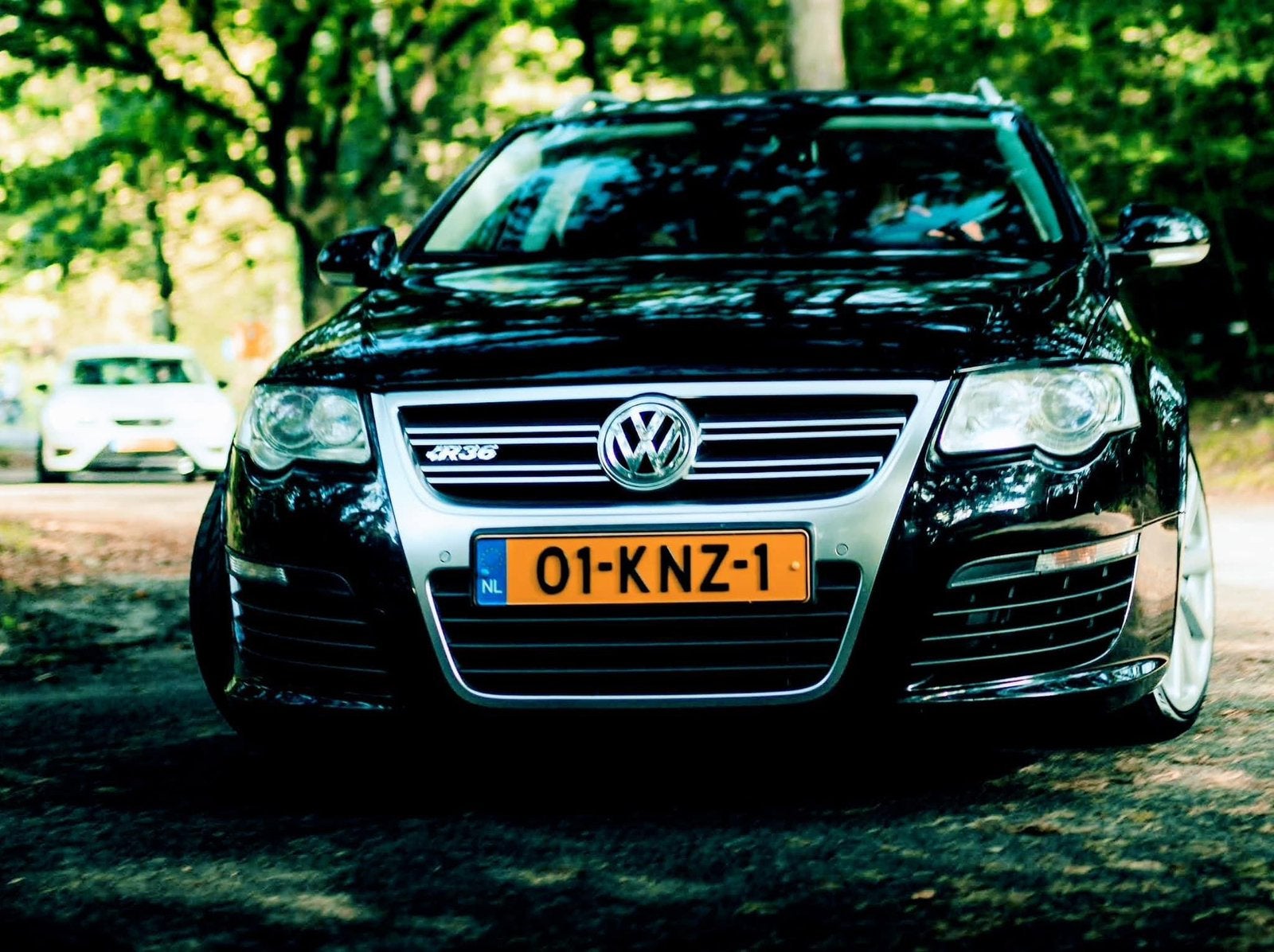 Unieke origineel Nederlands geleverde Volkswagen Passat R36, Automaat, Zwart, Zwart, Vierwielaandrijving