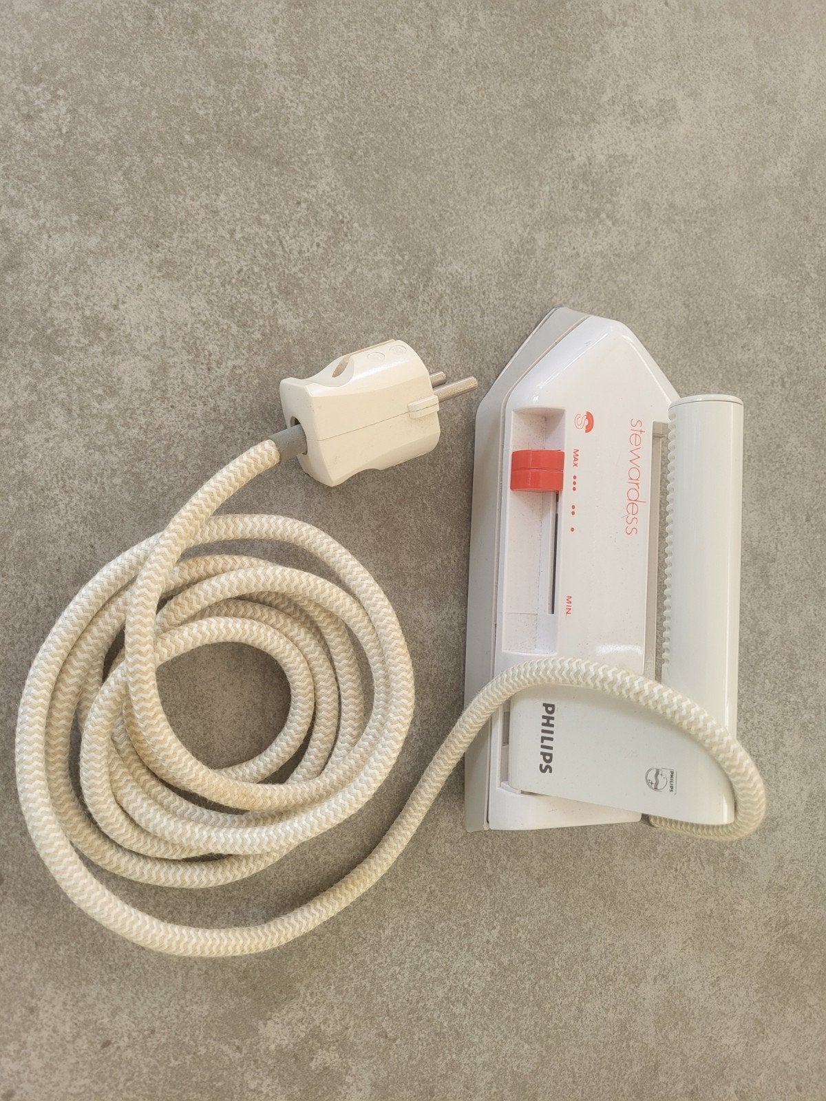 Philips Stewardess Reisstrijkijzer - Compact en Handig, Ophalen of Verzenden, Gebruikt, Strijkijzer met snoer