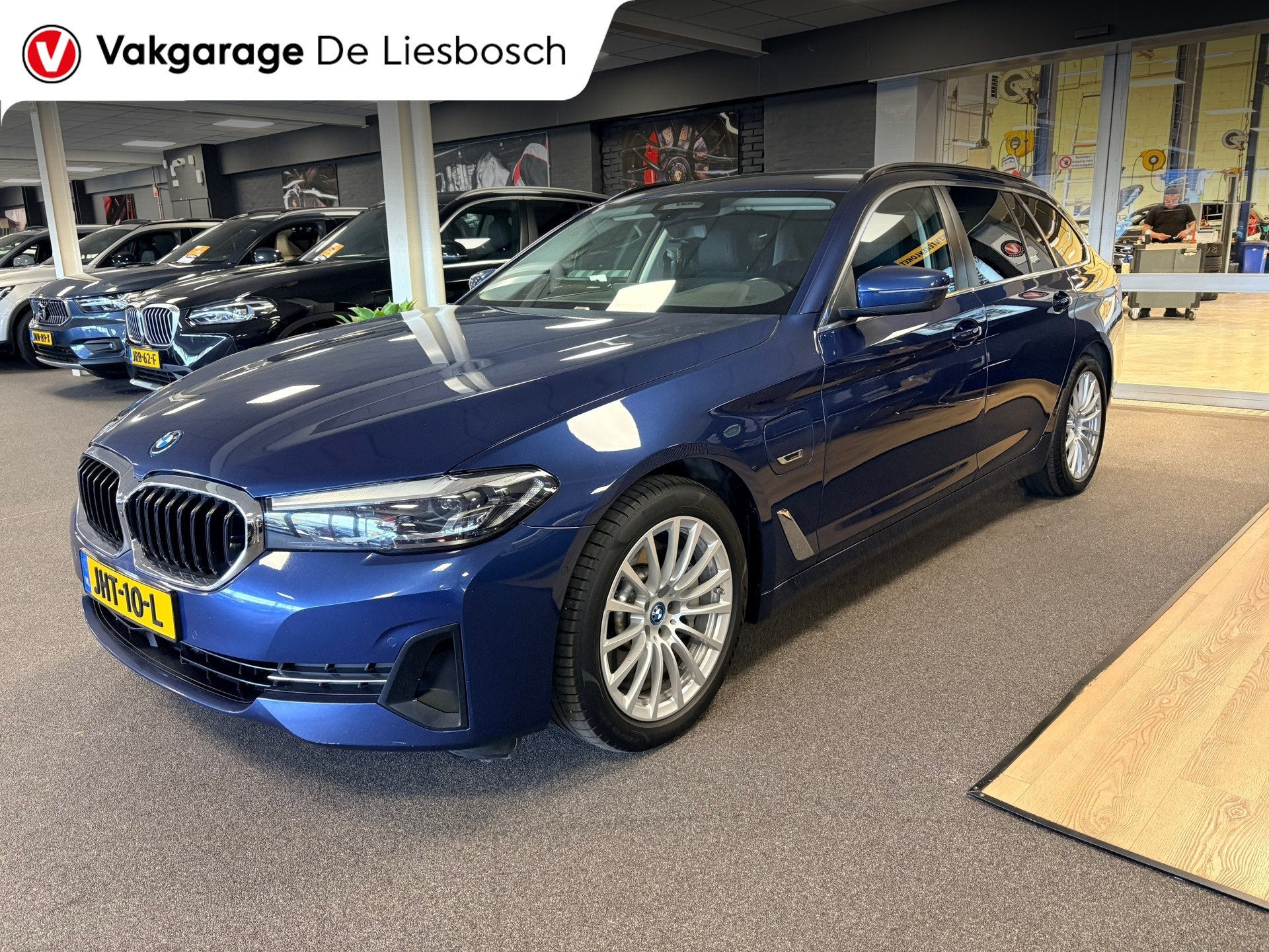 BMW 5-serie Touring 530e Business Edition Plus / trekhaak /, Auto's, Achterwielaandrijving, Gebruikt, 4 cilinders, Blauw