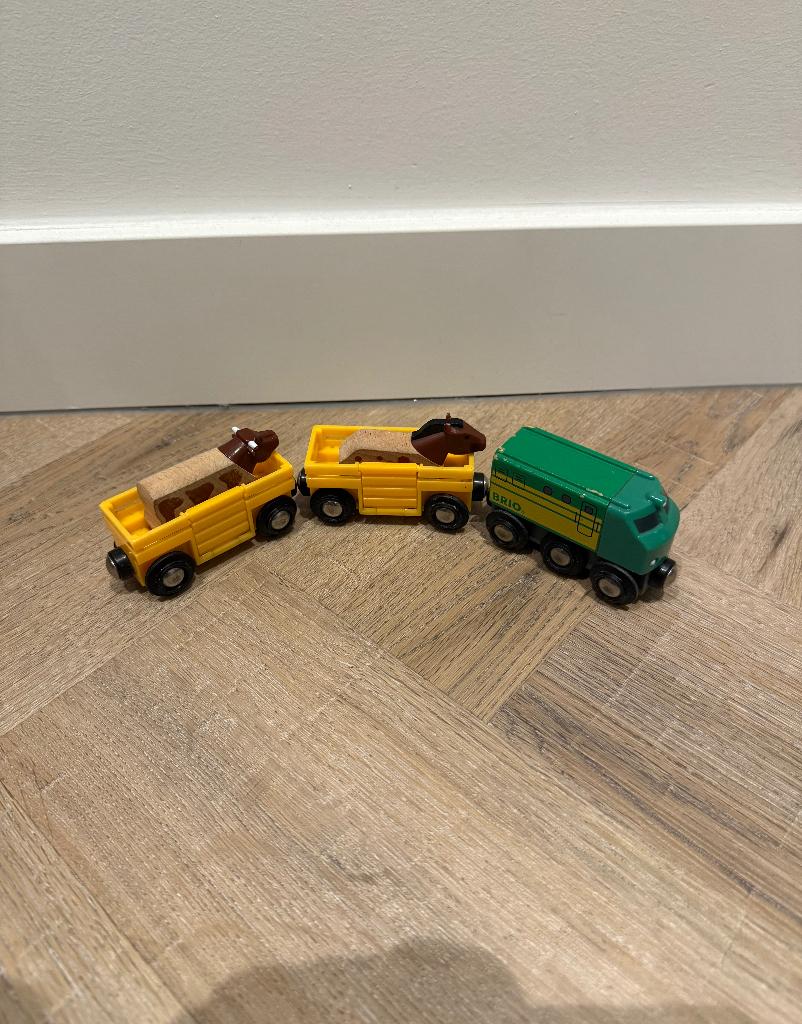 ZGAN geel groen Brio hotuen trein koe paard set 33404 spel, Ophalen of Verzenden, Zo goed als nieuw