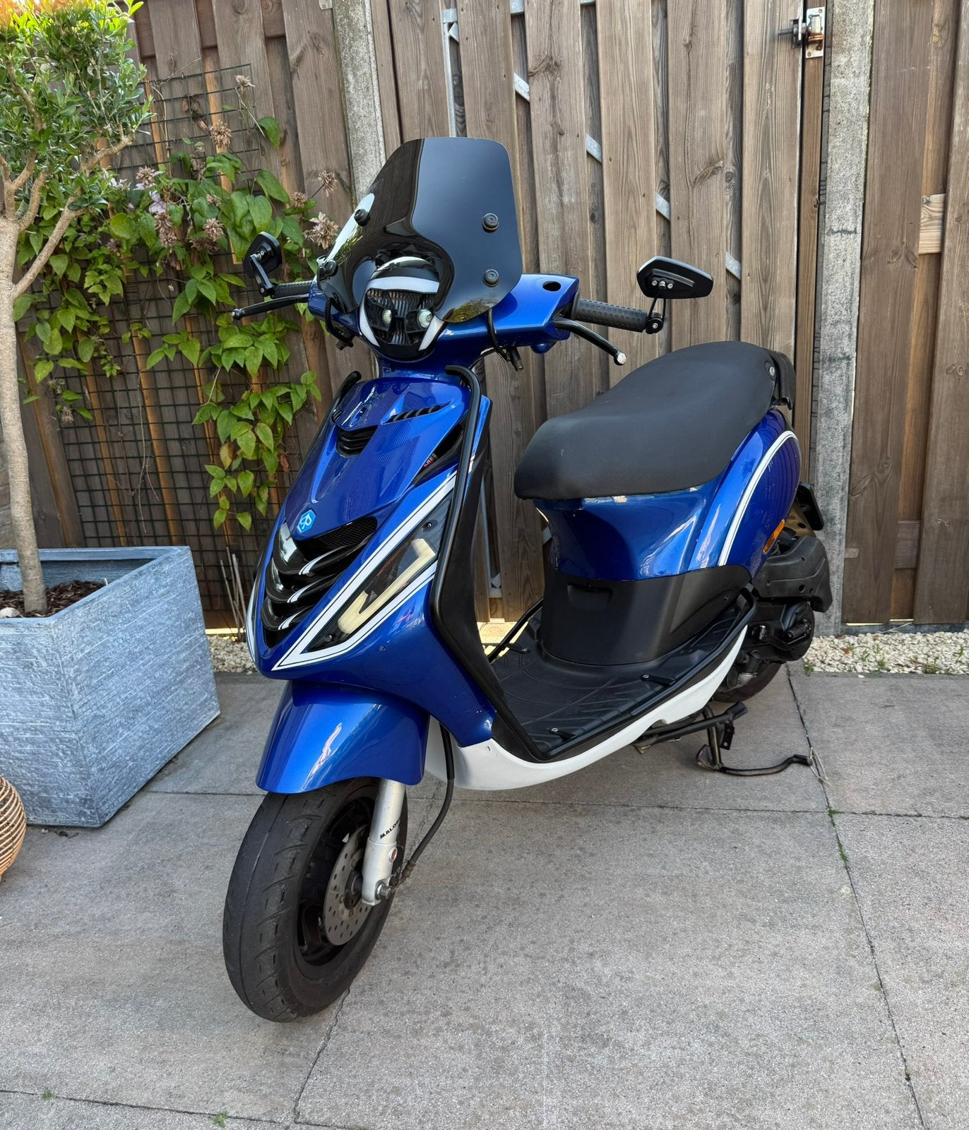 Zip 2017 (4 takt ), Fietsen en Brommers, Scooters | Piaggio, Ophalen, Zo goed als nieuw, Benzine, Zip