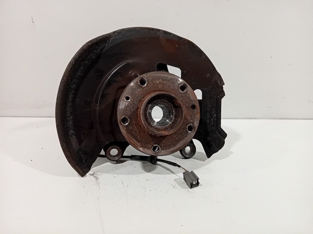 Wielnaaf links voor Nissan Qashqai, Onderdelen@venauto.nl, Van der Ven Autorecycling B.V., Gebruikt, Ettenseweg 76, 4706 PB Roosendaal, The Netherlands