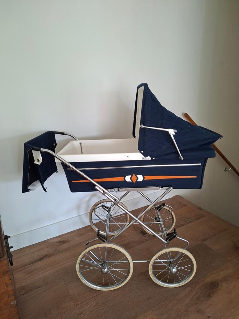Vintage kinderwagen - Blauw met oranje accenten, Gebruikt, Met reiswieg, Ophalen, Kinderwagen