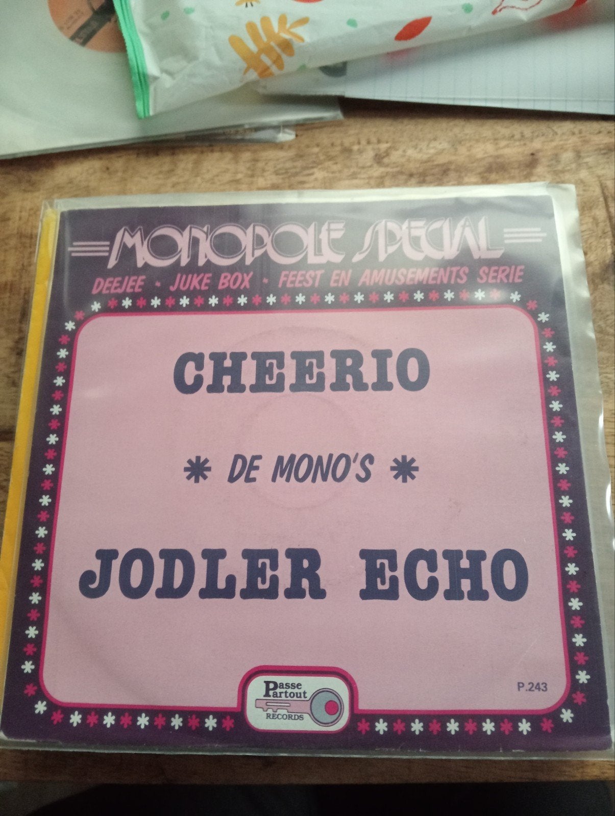 de mono's - cheerio, Ophalen of Verzenden, Zo goed als nieuw, Overige formaten, Levenslied of Smartlap