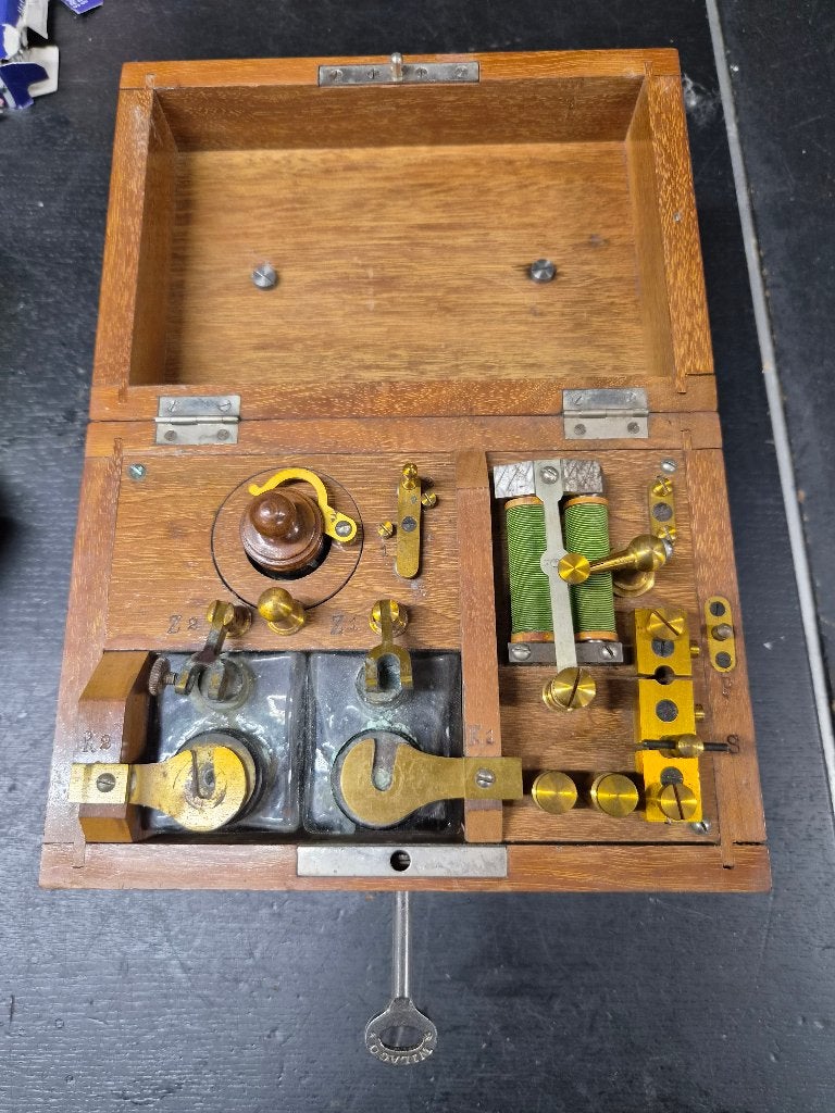 antiek medisch inductieapparaat, Ophalen of Verzenden