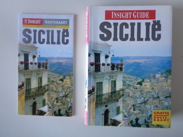 G12244-10-2: reisgids: Sicilië Inside + kaart . 2007, Boeken, Overige merken, Europa, Ophalen of Verzenden, Zo goed als nieuw