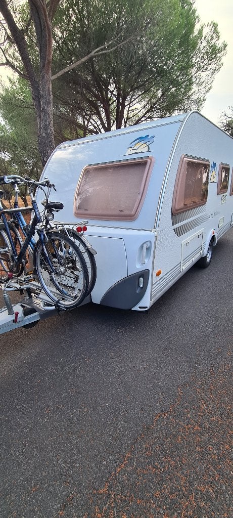 Knaus Azur 450 FU, Caravans en Kamperen, Caravans, Schokbreker, Vast bed, Rondzit, 750 - 1000 kg