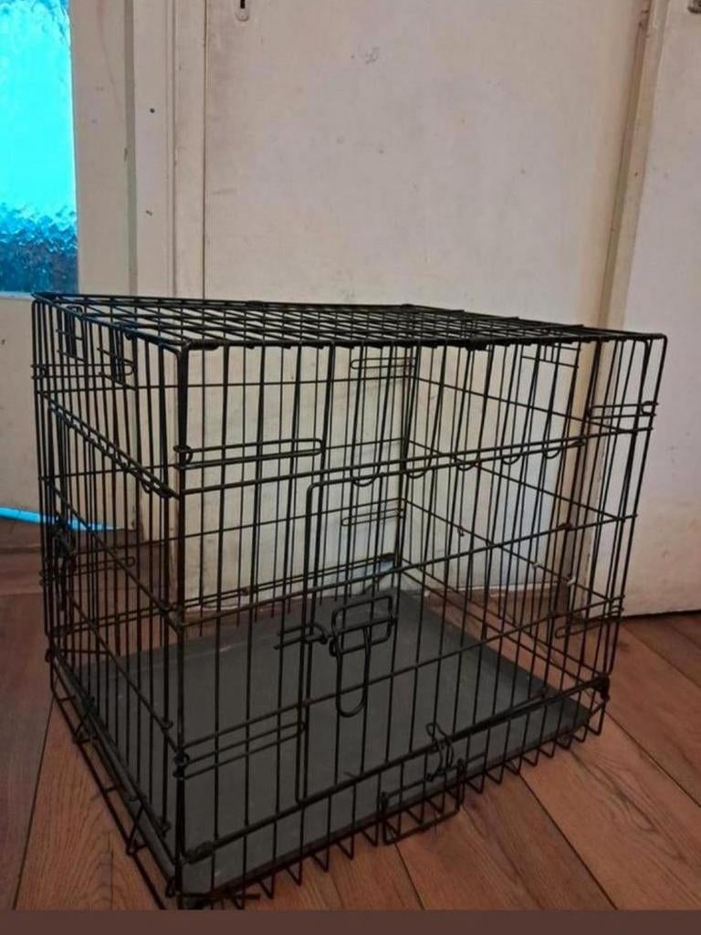 Te koop,Hond bench., Ophalen, Zo goed als nieuw