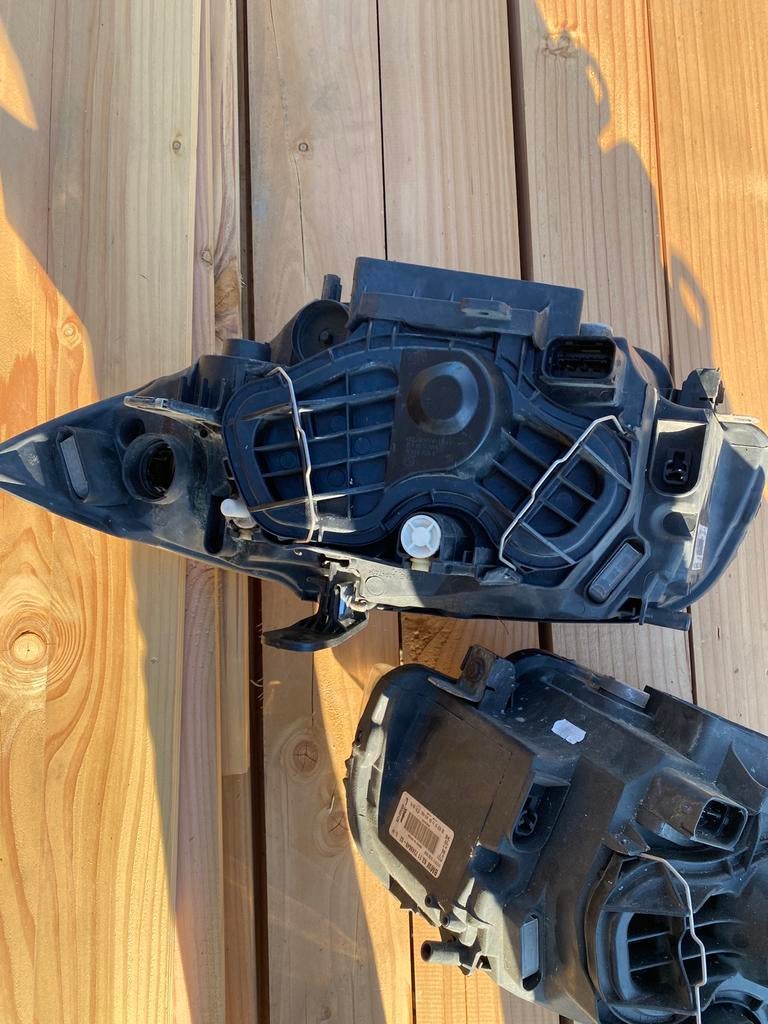 Koplampen bmw e81 hatchback 3 deurs 2006/2012, Ophalen, Gebruikt, BMW