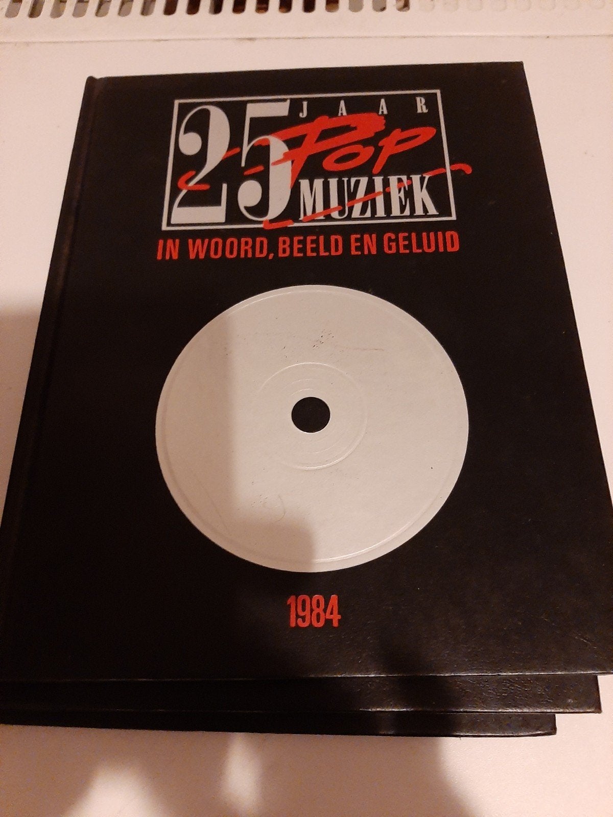 25 Jaar Pop Muziek: In Woord, Beeld en Geluid (1965-1984), Ophalen, Zo goed als nieuw, Genre of Stijl, Onbekend