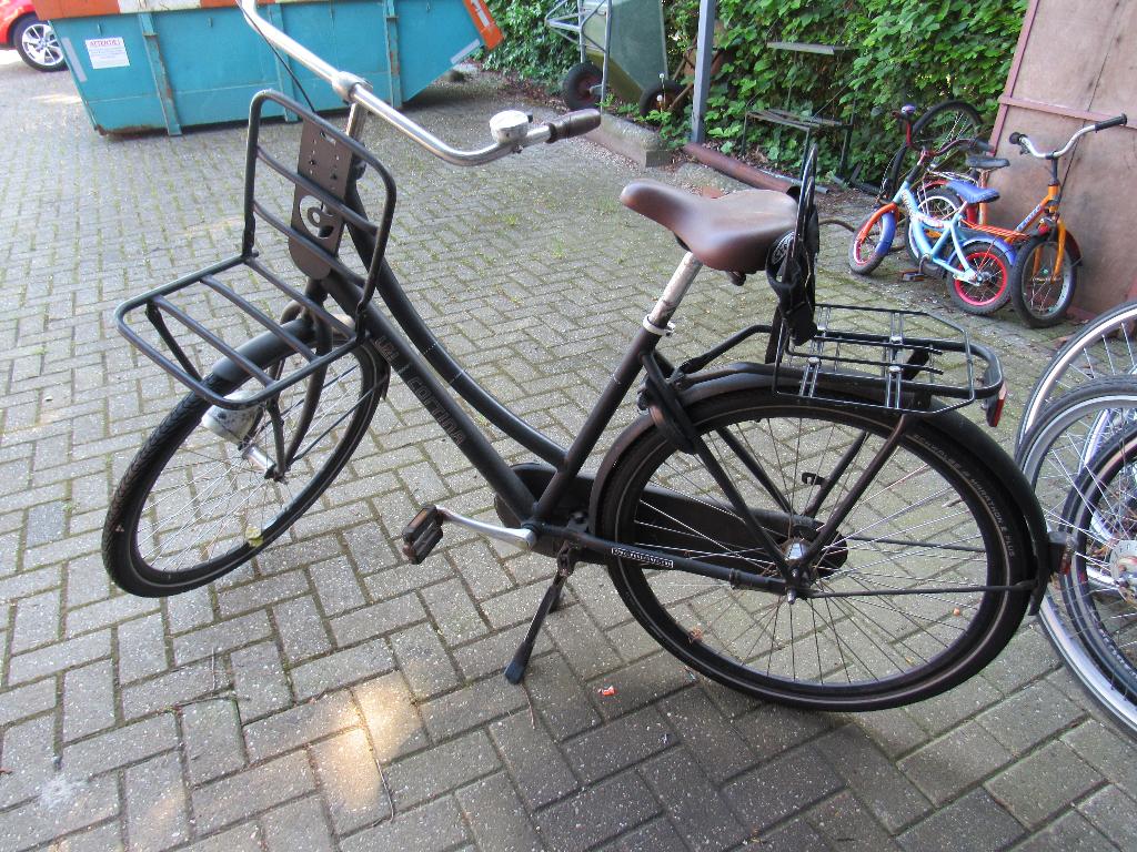 Dames fiets  28"', Fietsen en Brommers, Gebruikt, 56 cm of meer, Trommelrem, Ophalen