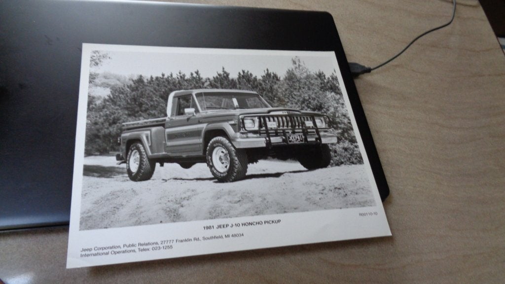 ZELDZAME GROTE USA Persfoto JEEP J-10 HONCHO PICKUP 1981, Verzenden, Zo goed als nieuw, Overige merken