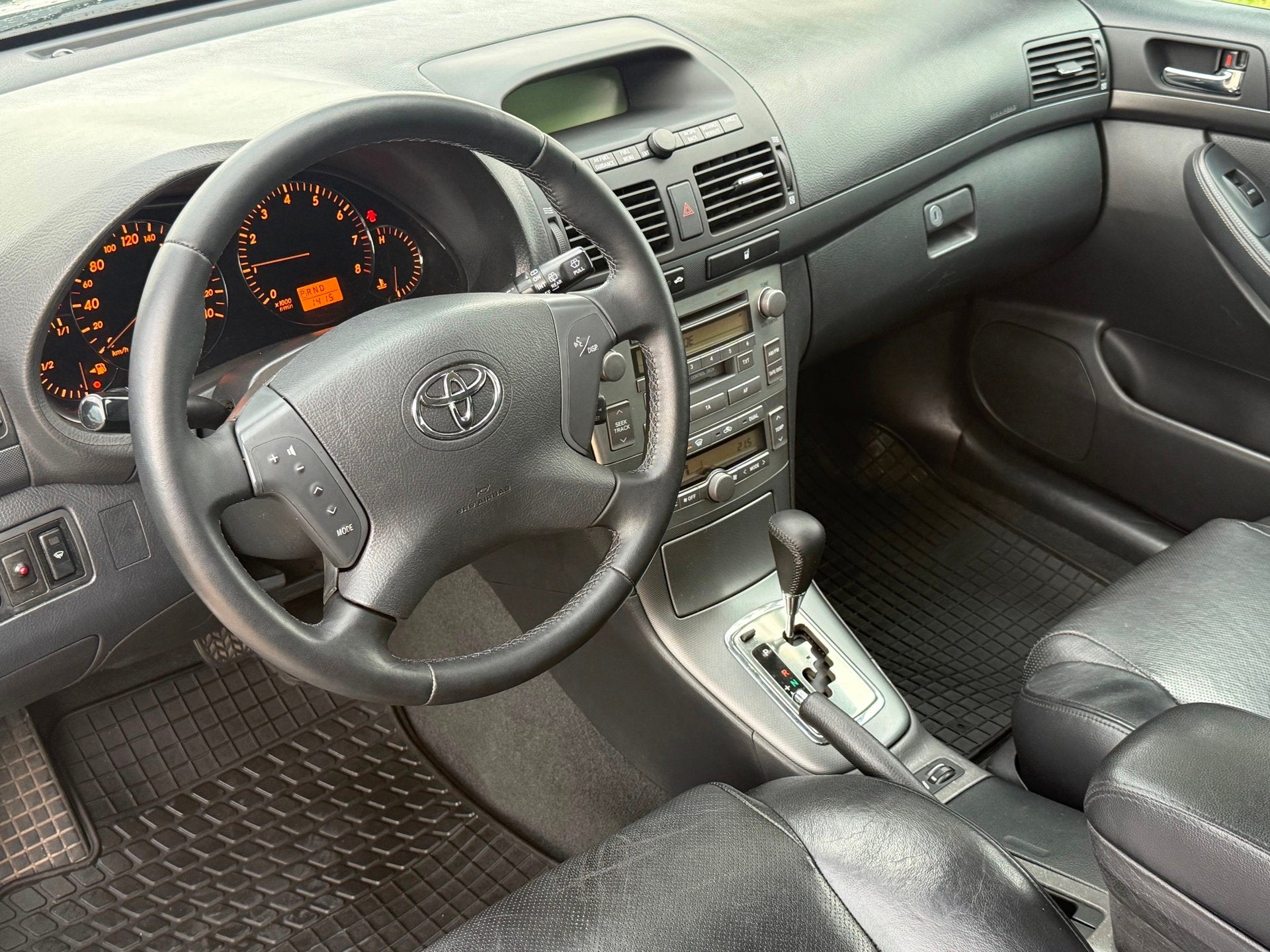 Toyota Avensis 2.0 VVTi Executive, Zeer Luxe uitvoering Auto, 1998 cc, Zwart, Leder, Bedrijf