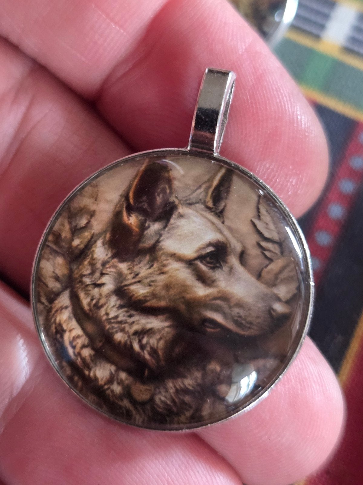 Honden hanger met Duitse Herder afbeelding, Glas of Kristal, Nieuw, Ophalen of Verzenden, Zilver