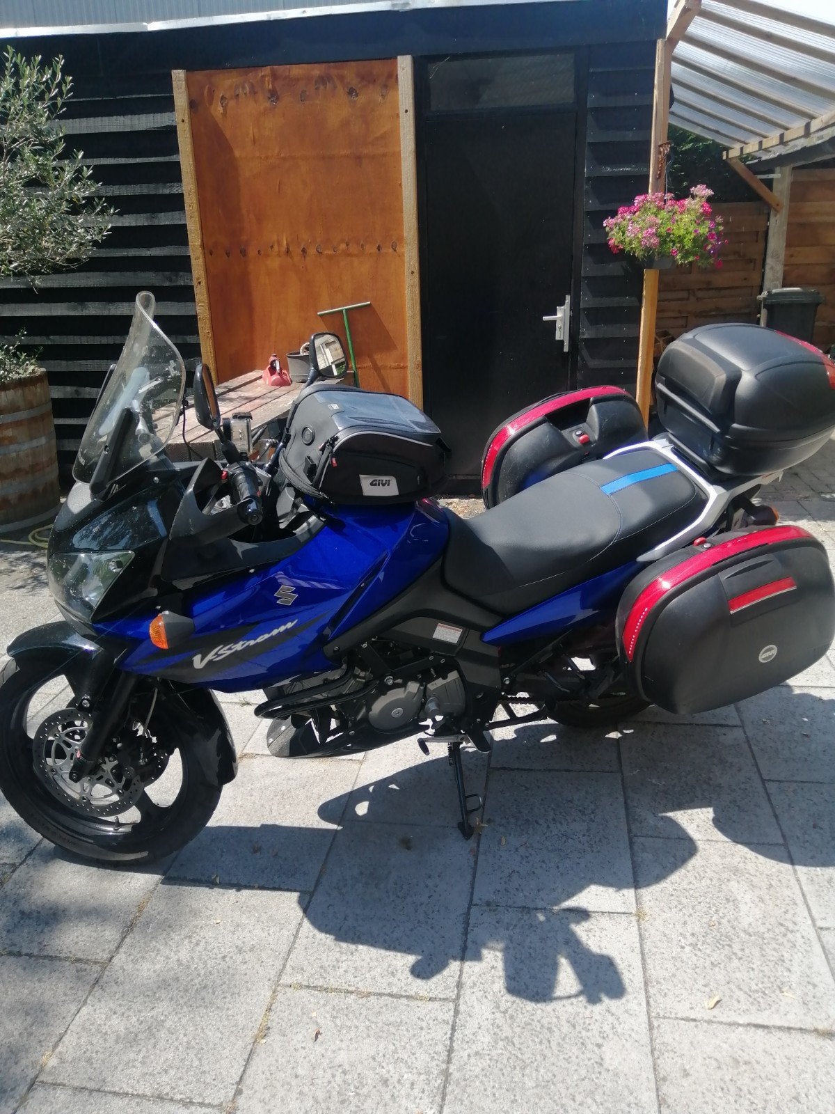 SUZUKI DL 650 Vstrom, 2 cilinders, Toermotor, Handgeschakeld, 650 cc