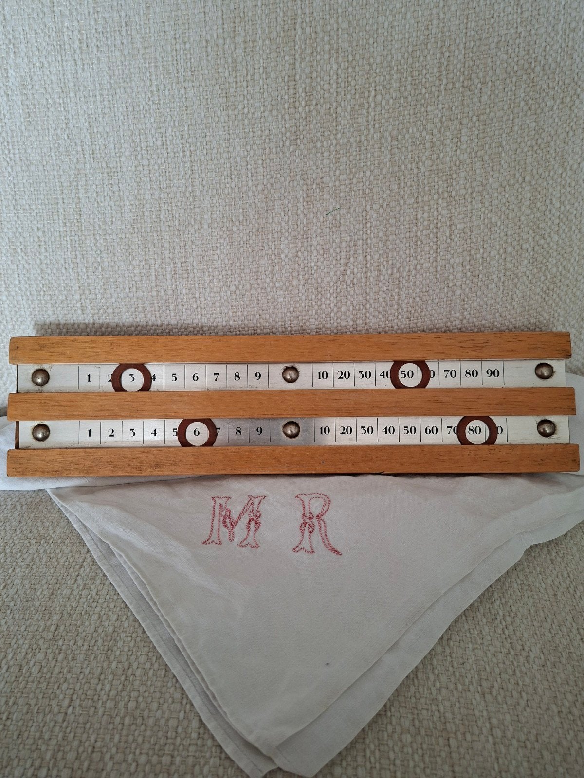 Vintage houten scoreteller / scorebord voor spellen, Sport en Fitness, Biljarten en Poolen, Ophalen of Verzenden, Zo goed als nieuw