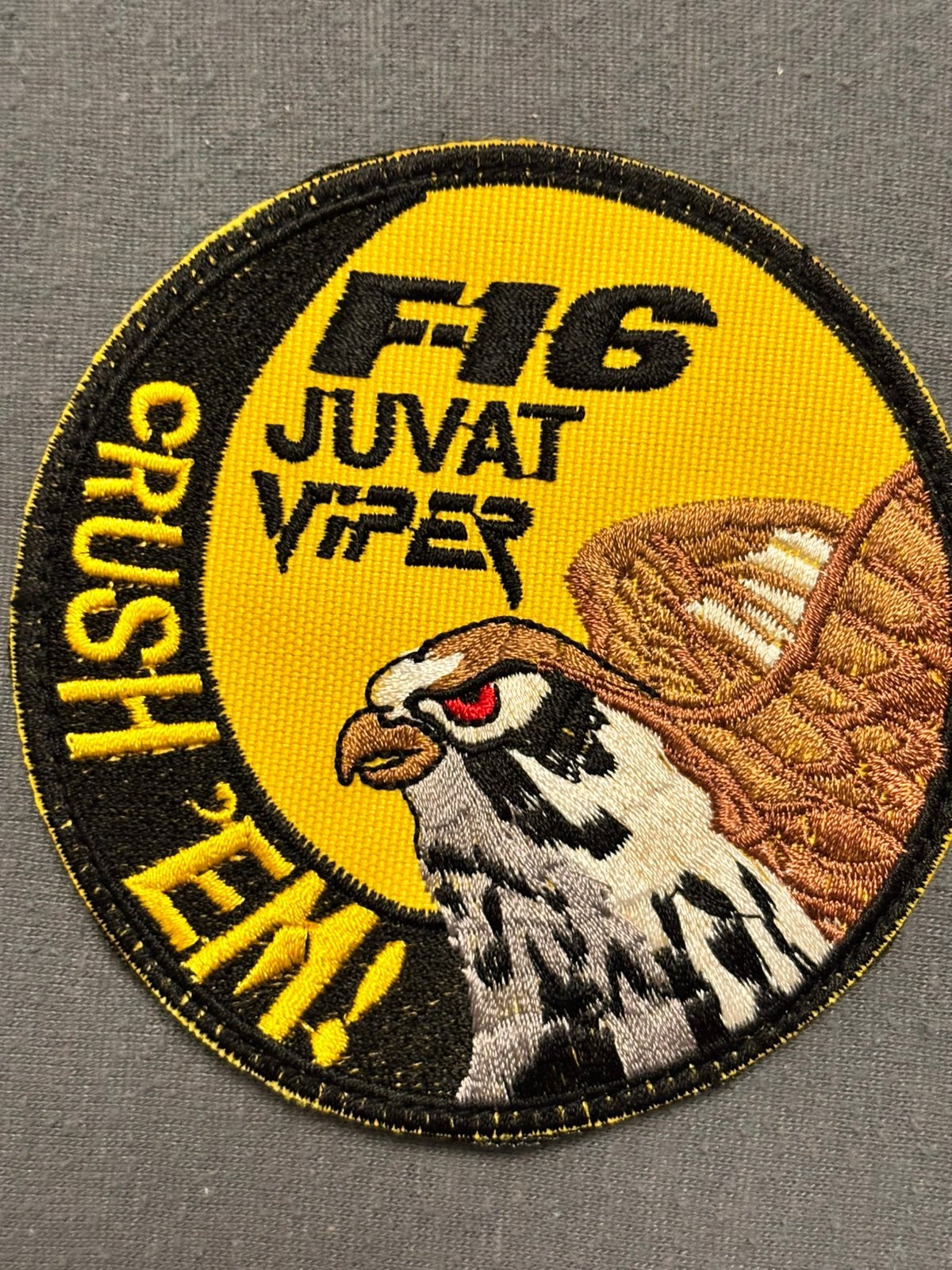 Swirl F-16 Juvat viper push em, Verzamelen, Verzenden, Luchtmacht, Amerika, Embleem of Badge