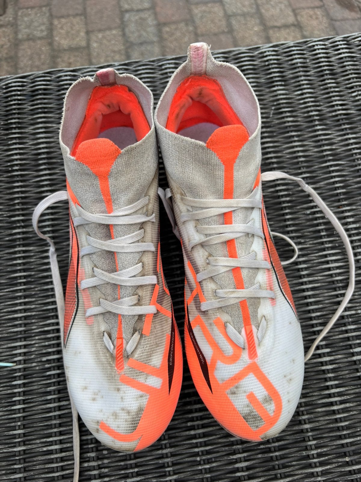 Puma voetbalschoenen maat 42, Ophalen, Gebruikt, Schoenen
