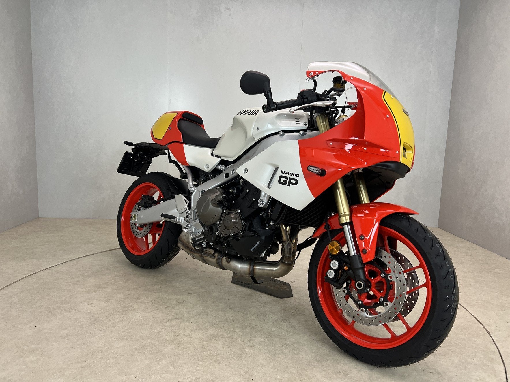 Yamaha XSR 900 GP (bj 2026), Motoren, Klantenservice@yamaha-motor.nl, Koolhovenlaan 101
1119 NC  Schiphol-Rijk, NL, Naked bike