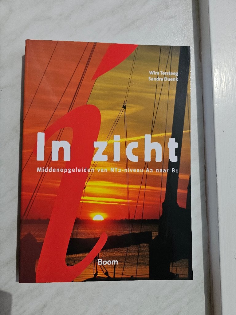 NIEUW: In Zicht (NT2 A2 naar B1) + ongebruikte online code, Boeken, Studieboeken en Cursussen, Ophalen, Alpha, Nieuw