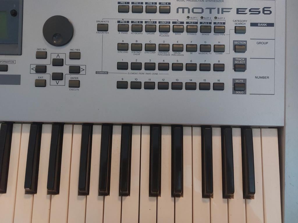 Yamaha motif es, Muziek en Instrumenten, Synthesizers, Ophalen of Verzenden, Overige aantallen, Yamaha