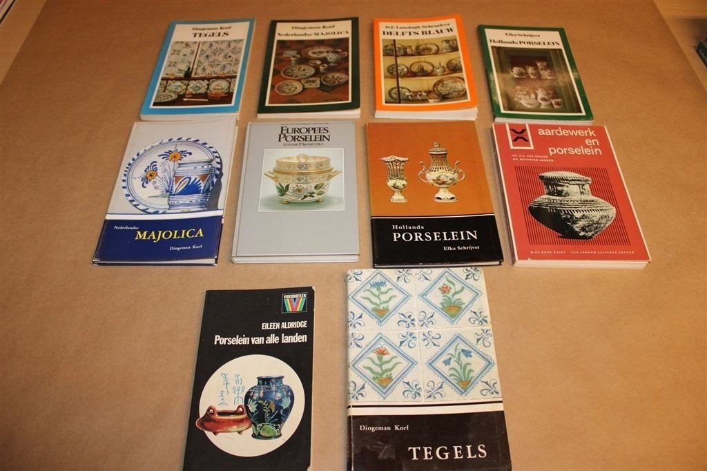 Antiek Aardewerk en Porselein — Partij van 10 Boeken, Ophalen of Verzenden, Gelezen