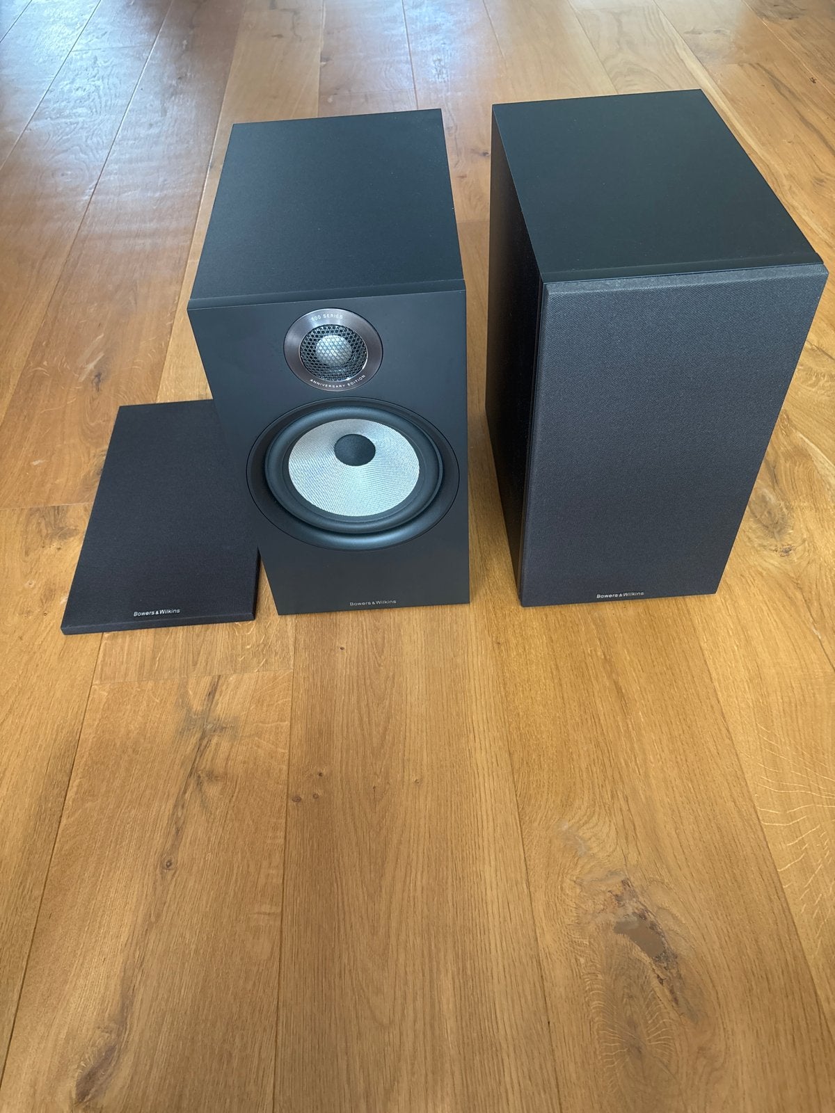 Bowers & Wilkins 606 S2 Anniversary Edition speakers, Ophalen, Zo goed als nieuw, 60 tot 120 watt, Bowers & Wilkins (B&W)