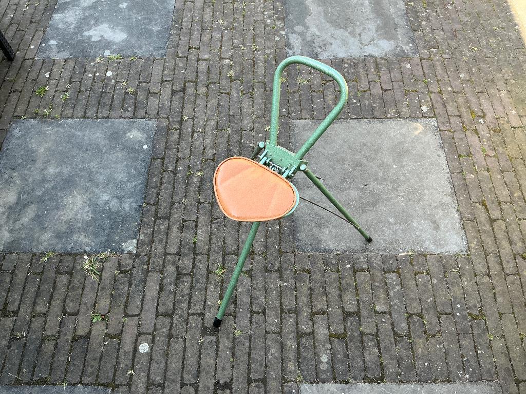 Vouwstoel en wandelstok in 1, Ophalen