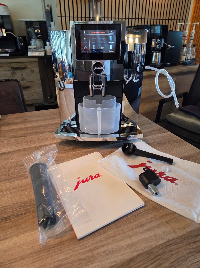 Jura S8 Chrome | izgst | Slechts 5.199 bereidingen!, Witgoed en Apparatuur, Jura, 10 kopjes of meer, Koffiemachine, Ophalen of Verzenden