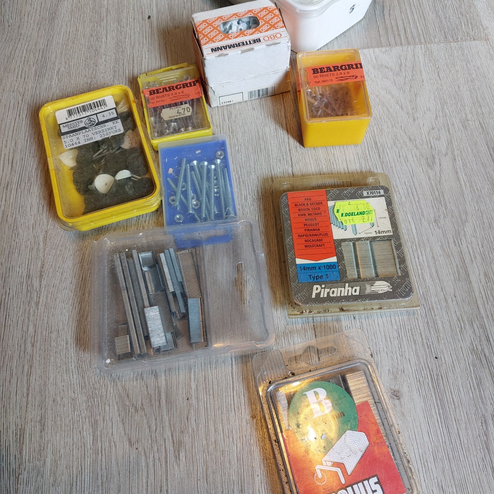 divers nietjes, popnagels, Ophalen of Verzenden, Zo goed als nieuw