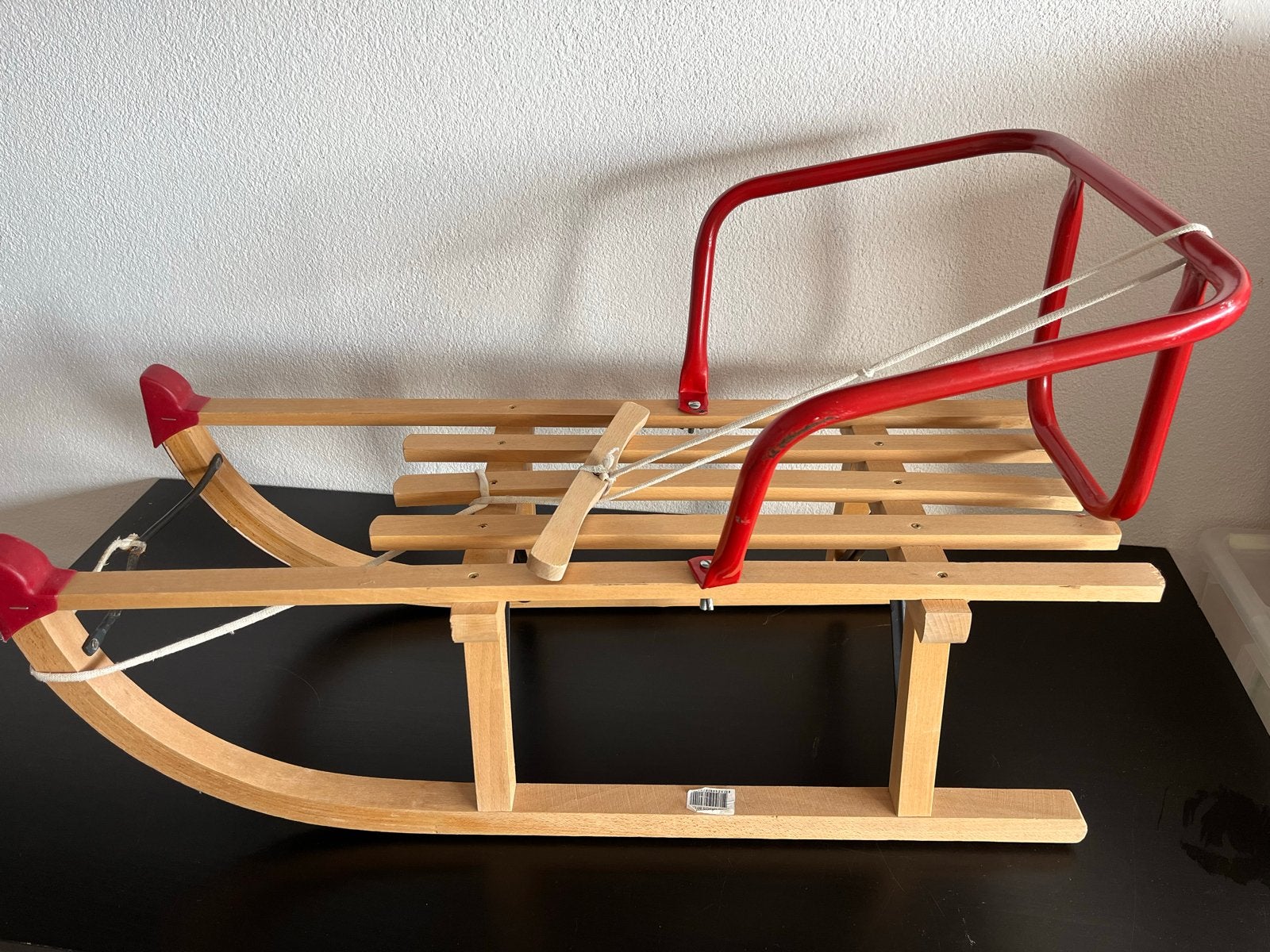 Houten slee met rugleuning, Ophalen, Rugleuning, Zo goed als nieuw, Hout