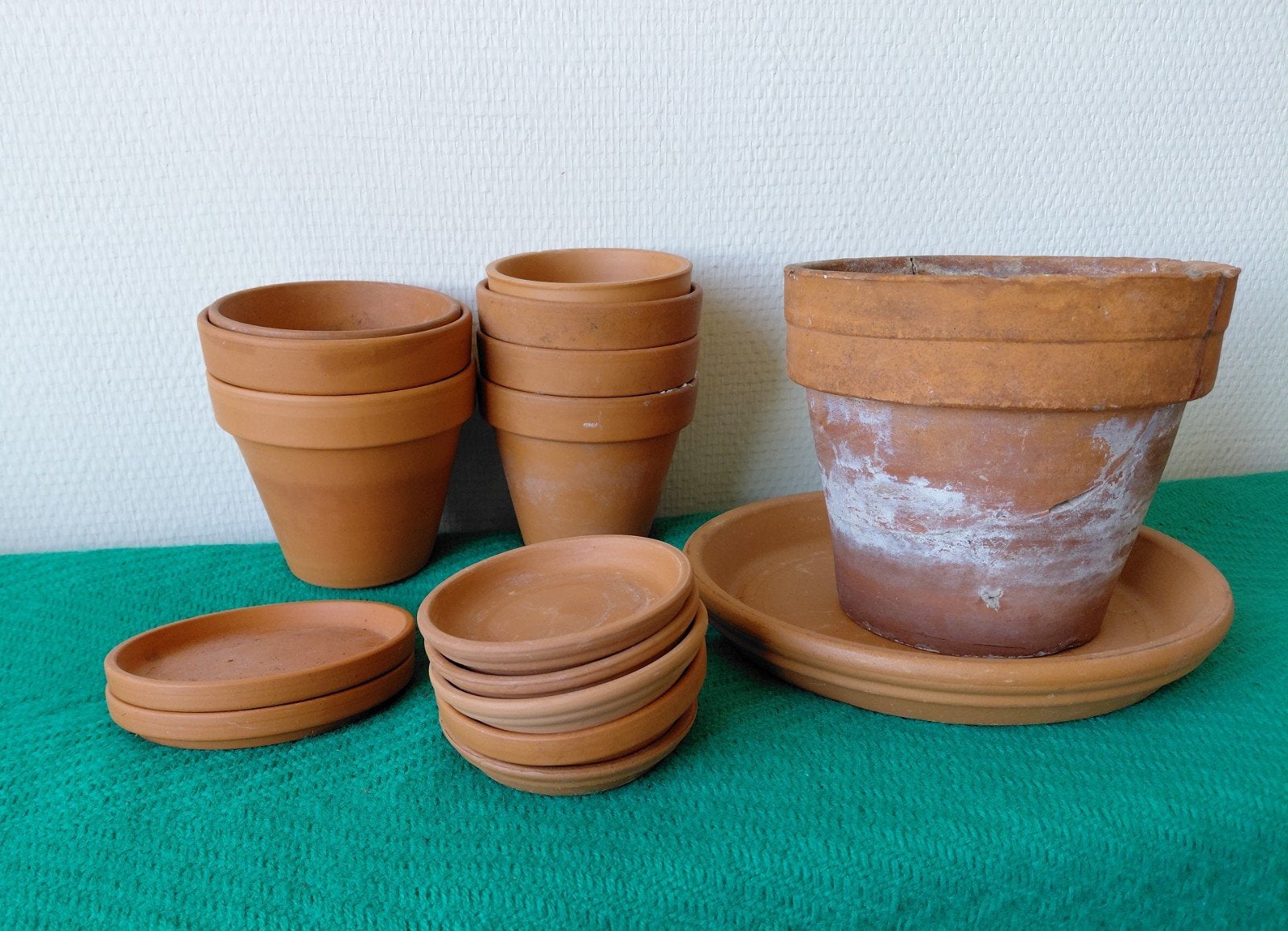 Terracotta potten en schotels, Tuin en Terras, Bloempotten, Ophalen, Rond, Minder dan 25 cm, Minder dan 40 cm