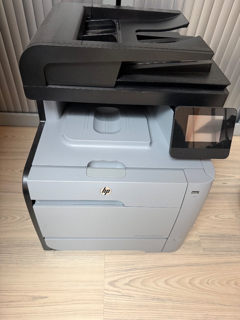 Tk: HP color laserjet Pro met 4 toners, Ophalen