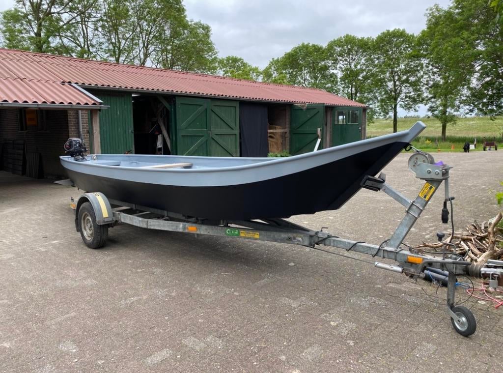 punter, visboot te koop met buitenboordmotor en trailer, Watersport en Boten, Sloepen, Ophalen, Gebruikt, Staal, Buitenboordmotor