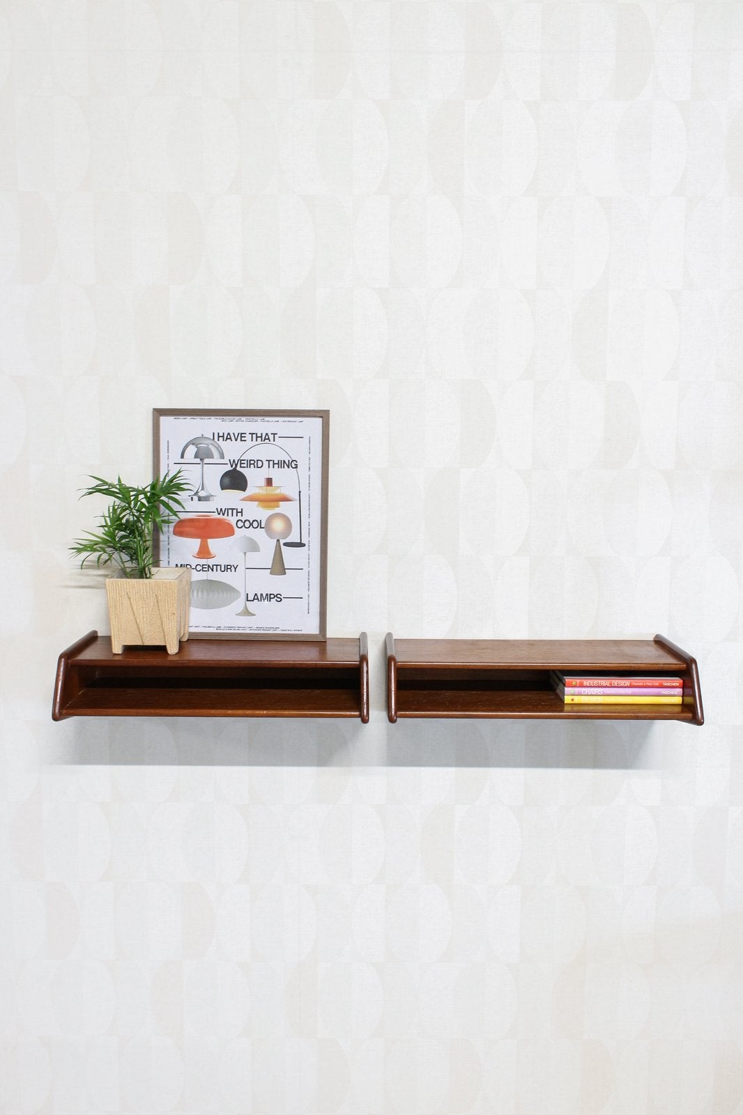 Vintage teak zwevende nachtkastjes boekenplank deens design, Vintage, Vintage, Zo goed als nieuw, 45 tot 65 cm